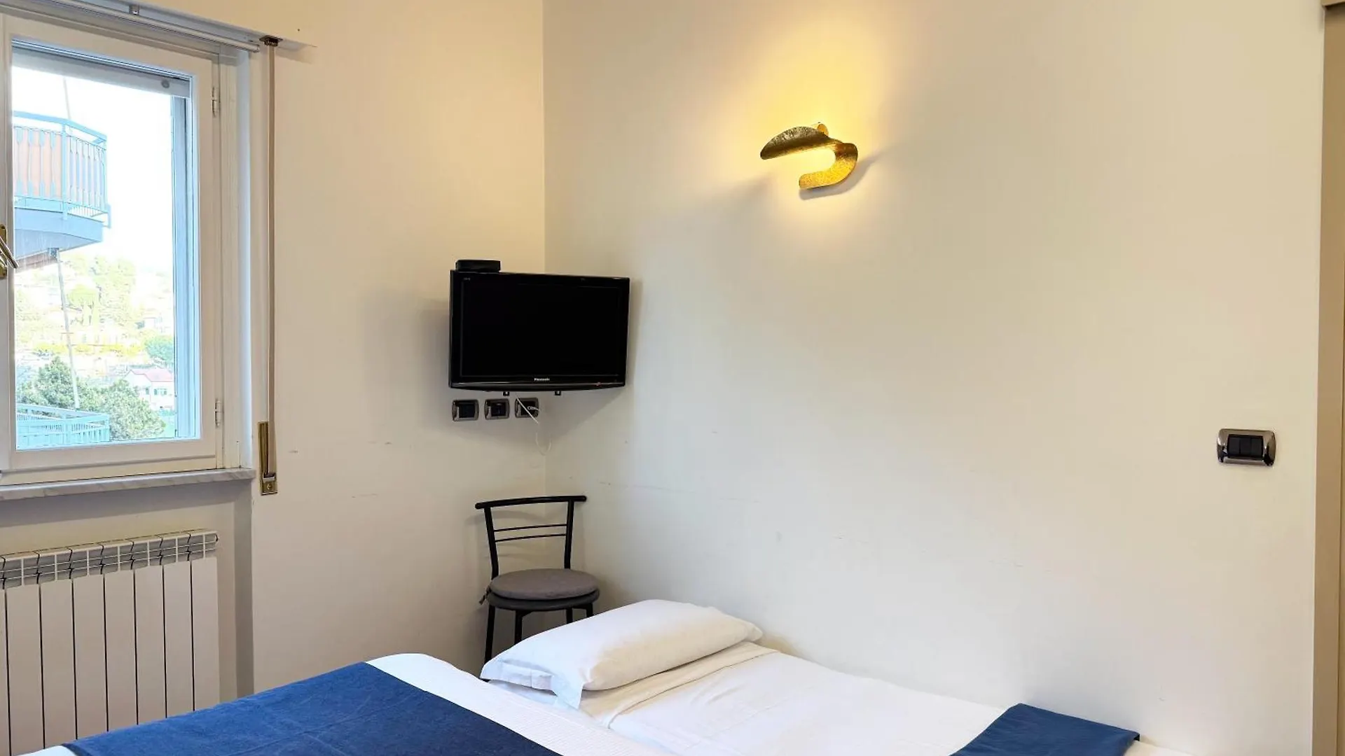 14 Minuti Da Mare E Centro - Relax E Vista Aperta Apartment Pietra Ligure Italy